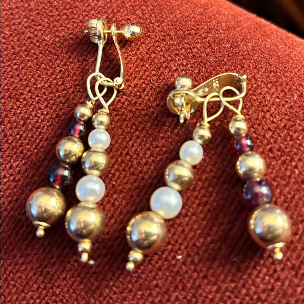 14k Gold Earrings w/Pearls